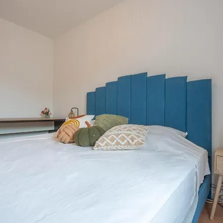 Apartment Centre Parking Gratuit Bars Restaurants *